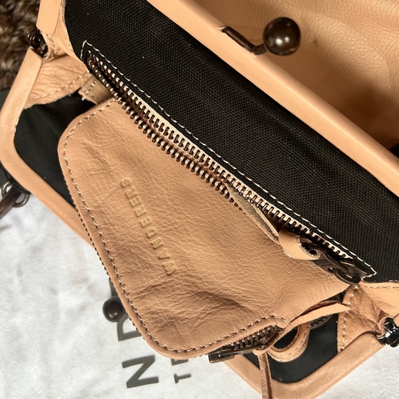 Wanders travel co crossbody and wallet - Picture 3 of 4